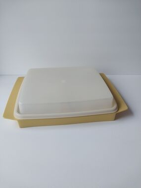 Tupperware Deviled Egg Container